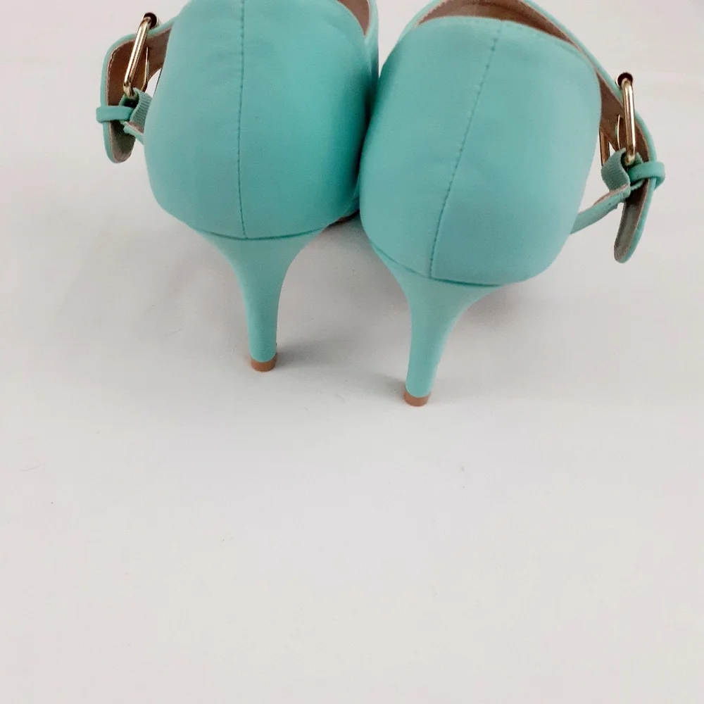 Qupid Women's Mint Green Suede Platform Sz 7.5